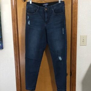 Women's distressed Blue Jeans